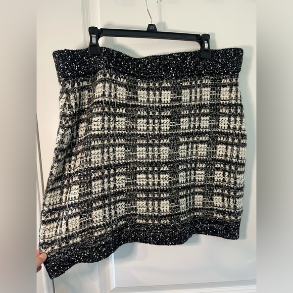 Caché Tweed Glitter Knit Pearl Embellished Faux Pocket Trimming Skirt Sz Large - Picture 2 of 11